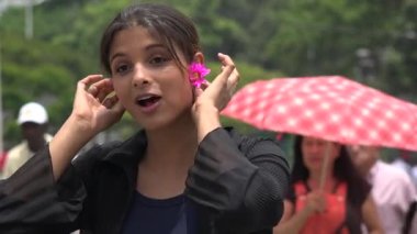 Kadın, kadın, kadın, insan