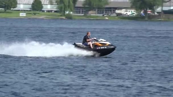 May 30 2014 - Alexandria Bay, New York - Fast Jet Ski — Stock Video