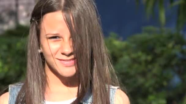 Fille heureuse, Enfant souriant — Video