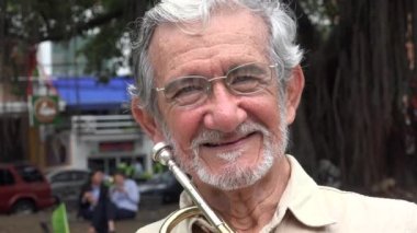 Trompet çalmaya ihtiyar