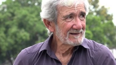 Endişe ve korku yaşlı adam