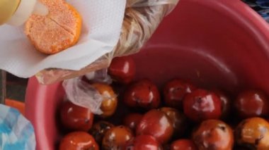 Lezzet üzerine meyve sıkma