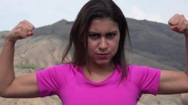 Pazı kas esneme kadın