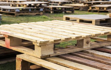 Ahşap palet kapatın