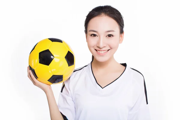 ผู้หญิงที่มีลูกฟุตบอล — ภาพถ่ายสต็อก