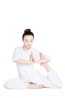genç seksi kadın oturup yoga pose