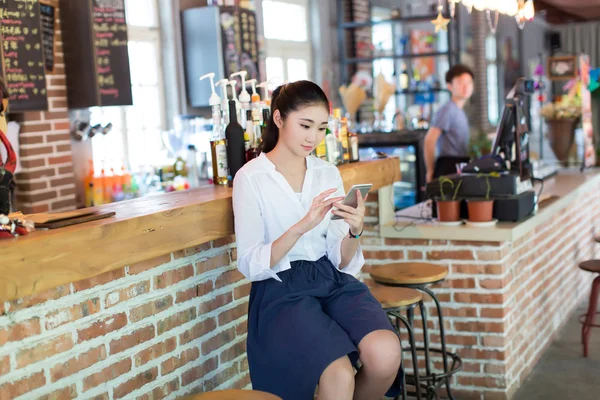 Girl in the bar — Stock Photo, Image