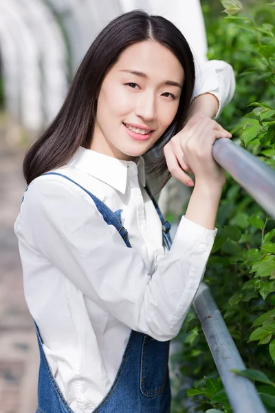 Girl wearing casual clothes — Stock Photo, Image