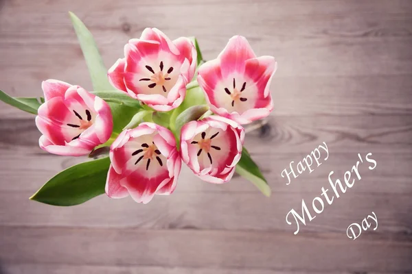 Mothers day. Mothers day flowers. Mothers day card with tulips. Pink tulips for mother day. Mothers day background and mother day flower. Mothersday gift. — Stock Photo, Image