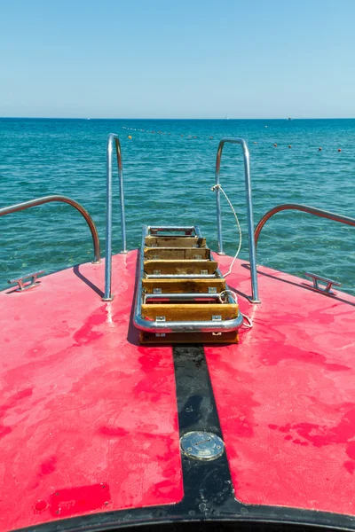 Küçük bir yat yazı tipinden görüntülemek,