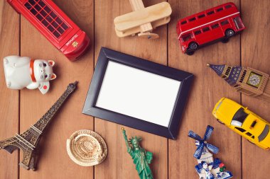 çerçeve şablonu ve Hatıra Eşyası kadar sahte