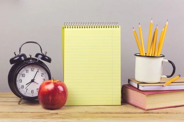 Ritorno al concetto di scuola — Foto Stock