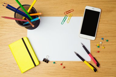 Beyaz boş kağıt sayfası 