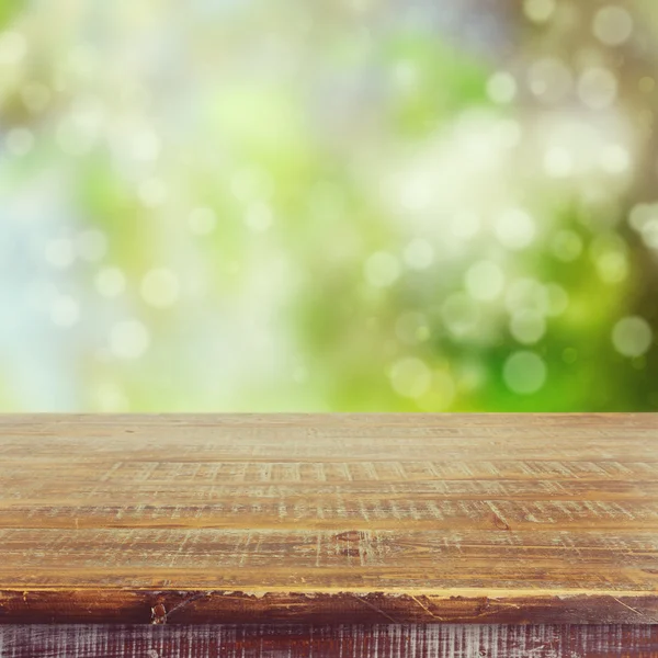 空の木製テーブル — ストック写真