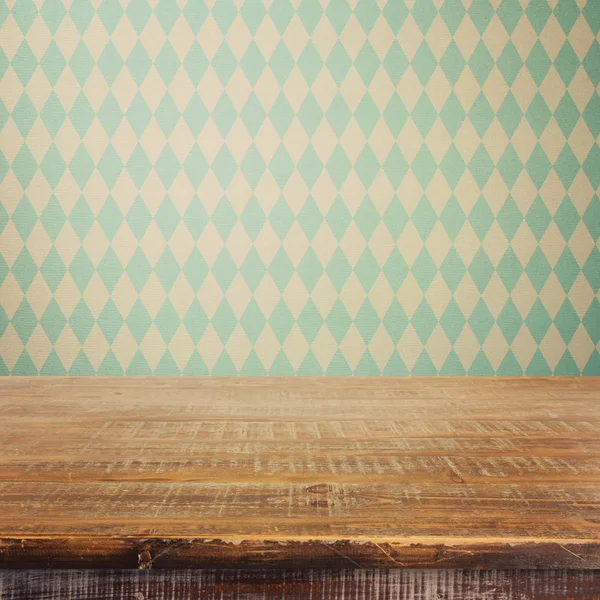 Κενό ξύλινο τραπέζι ρουστίκ — Φωτογραφία Αρχείου