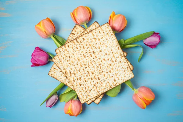 Jewish Holiday Passover Celebration Concept Matzah Tulip Flowers Wooden Table — Stock Photo, Image