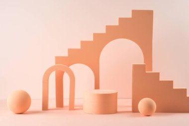 Kozmetik ürünlerin gösterimi için yaratıcı bir arka plan. Model tasarımı için geometrik şekiller bileşimi