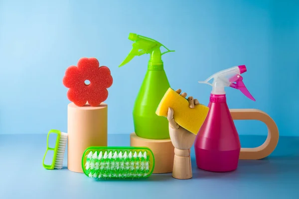 Schoonmaakservice Concept Met Benodigdheden Creatief Moderne Stillevens Compositie — Stockfoto