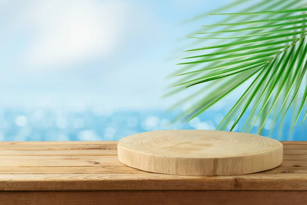 Empty Wooden Log Rustic Table Blurred Sea Beach Background Summer — Stock Photo, Image