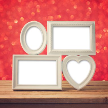 resim çerçevesi üzerinde ahşap tablo