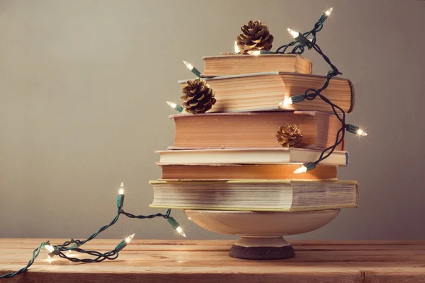 Christmas tree made from books — Stock Photo, Image