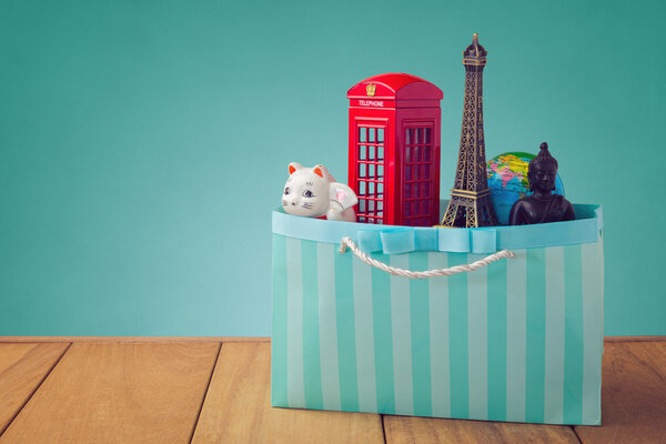 Сувениры со всего мира
