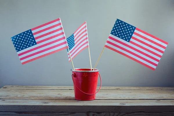 Célébration du 4 juillet avec les drapeaux américains — Photo