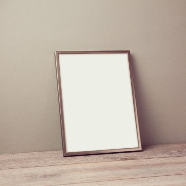 Poster şablonu kadar sahte