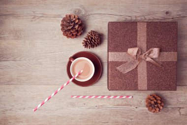 Noel hediye kutusu ile Kupası