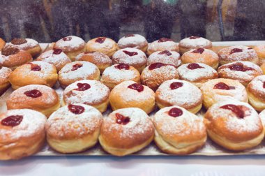 Hanuka kutlaması için halka sufganiyot