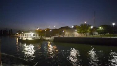 Fusina, Venedik, İtalya 'ya Gece Feribotuyla Gelen