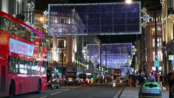 Londra Kasım 2020 Kalabalık Bir Oxford Caddesinde Noel Işıkları Ile — Stok video