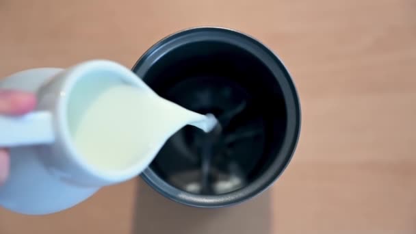 Slow Motion Close Top Shot Milk Being Pour Milk Frother — Stok Video