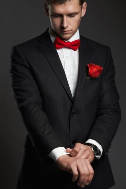 yakışıklı çiçek