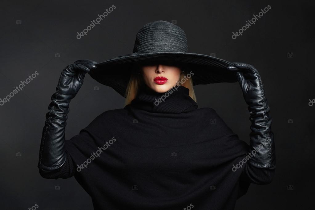 Girls black hotsell hat and gloves