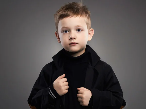 Çocuk. yakışıklı küçük boy.fashionable çocuklar — Stok fotoğraf