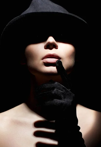 Beautiful Woman Hat Gloves Girl Face Shadow — Stock Photo, Image