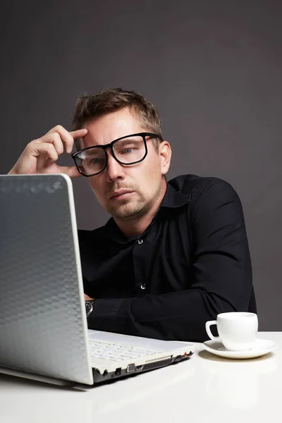 Man Sitting Computer Boy Glasses Boss Office Manager Hard Work — Stock Photo, Image