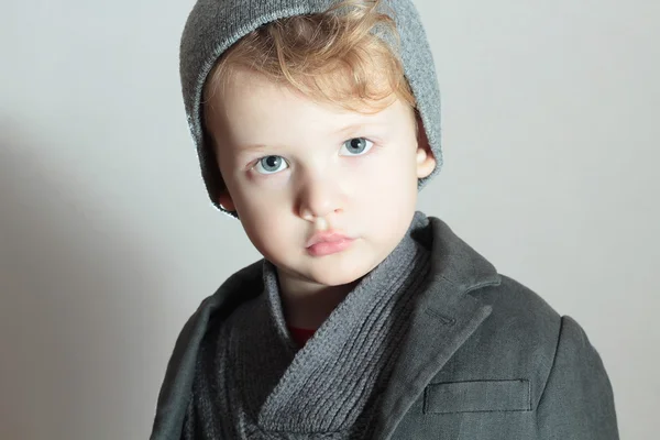Little Boy.Stylish Handsome Child. Moda Kids.Winter Estilo — Fotografia de Stock