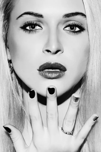 Monochrome portrait of Beautiful blond Young Woman with Manicure.Face of Beauty Girl — Stock Photo, Image