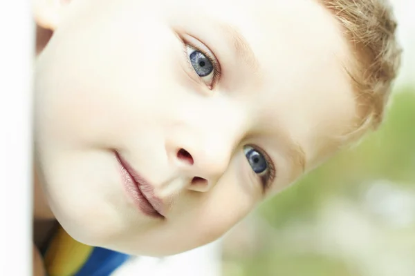 Funny young happy boy. Outdoor face of child — Stock Photo, Image