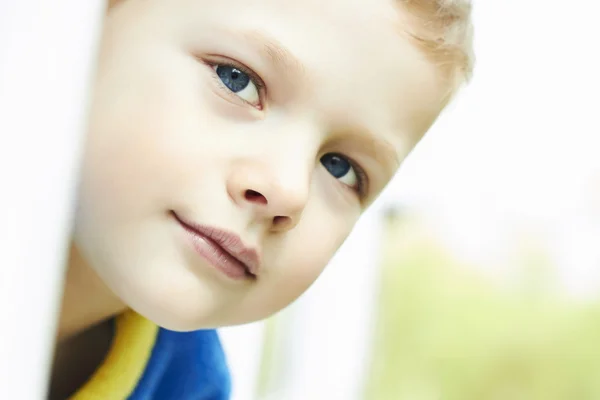 Funny young happy boy. Outdoor face of child — Stock Photo, Image