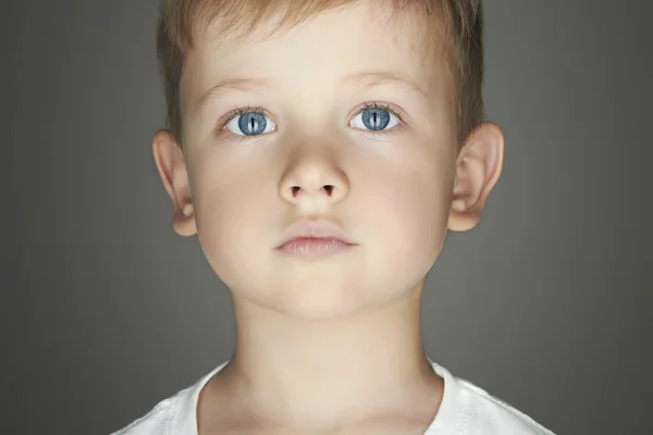 Niña. niño triste —  Fotos de Stock