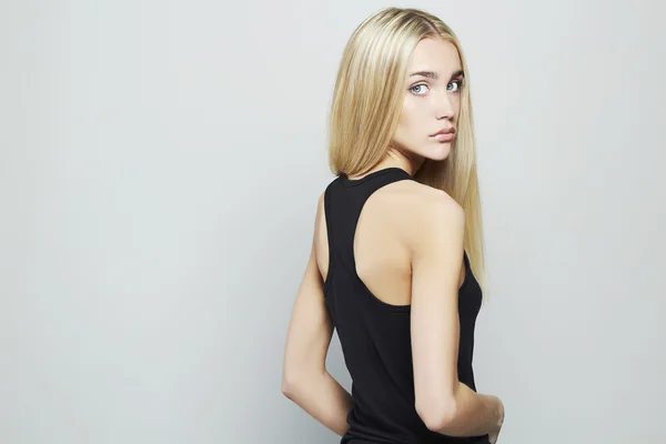 Schönheit junge blonde Frauen.schöne blonde Mädchen — Stockfoto
