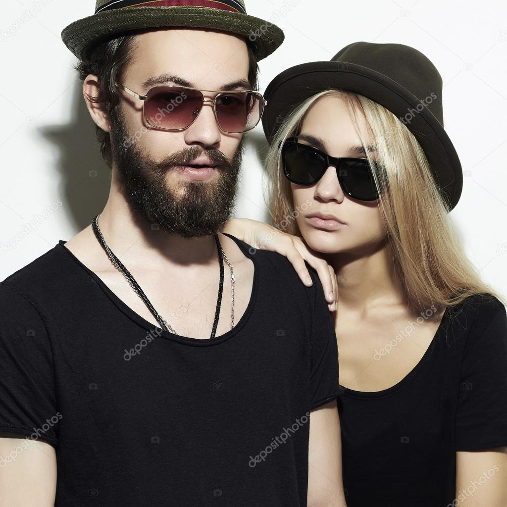 depositphotos_75180573-stock-photo-beautiful-happy-couple-in-hat.jpg