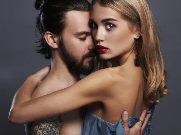 güzel güzel couple.sexy kadın ve yakışıklı man.boy ve kız