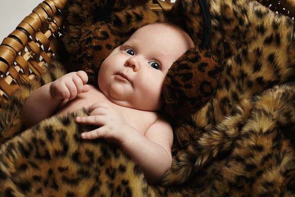 Pasgeboren baby.funny klein kind — Stockfoto