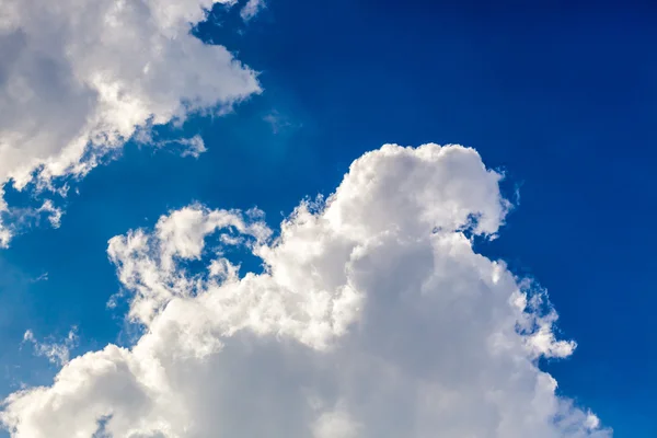 Deep Blue Sky Clouds — Stock Photo, Image