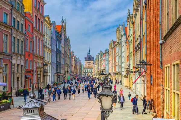 Gdansk Lengyelország 2018 Április Aranykapu Zlota Brama Börtöntorony Tipikus Színes — Stock Fotó