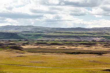 İzlanda ovaları yaz aylarında görüntülemek